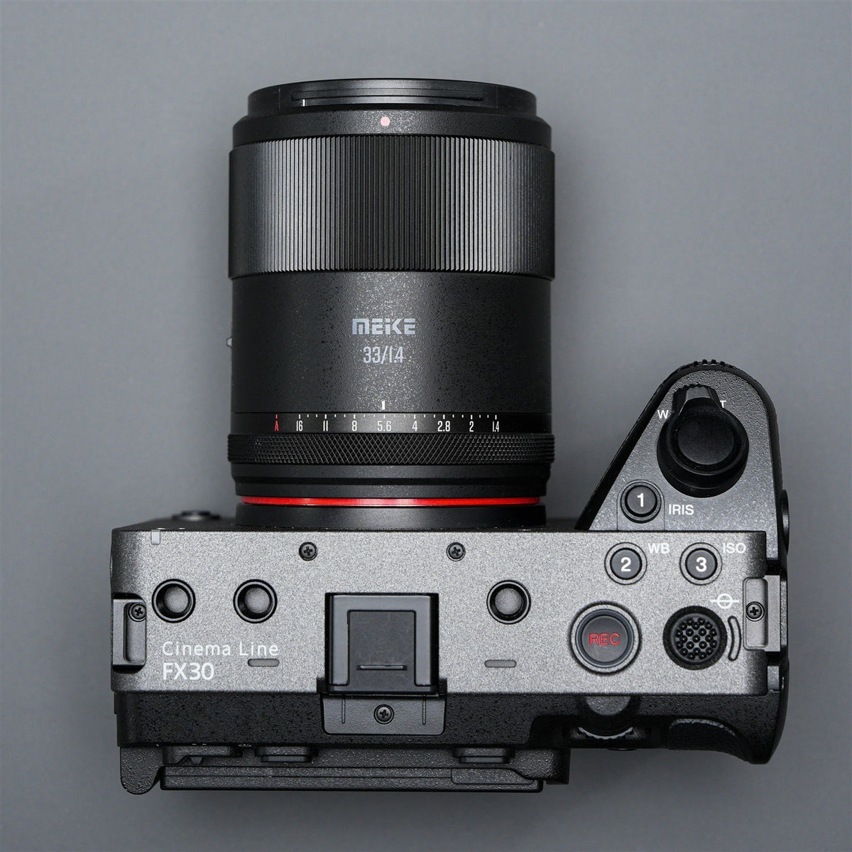 Meike Autofokus Objektiv 33mm F1.4 AF STM APS-C Portrait für Sony E Mount