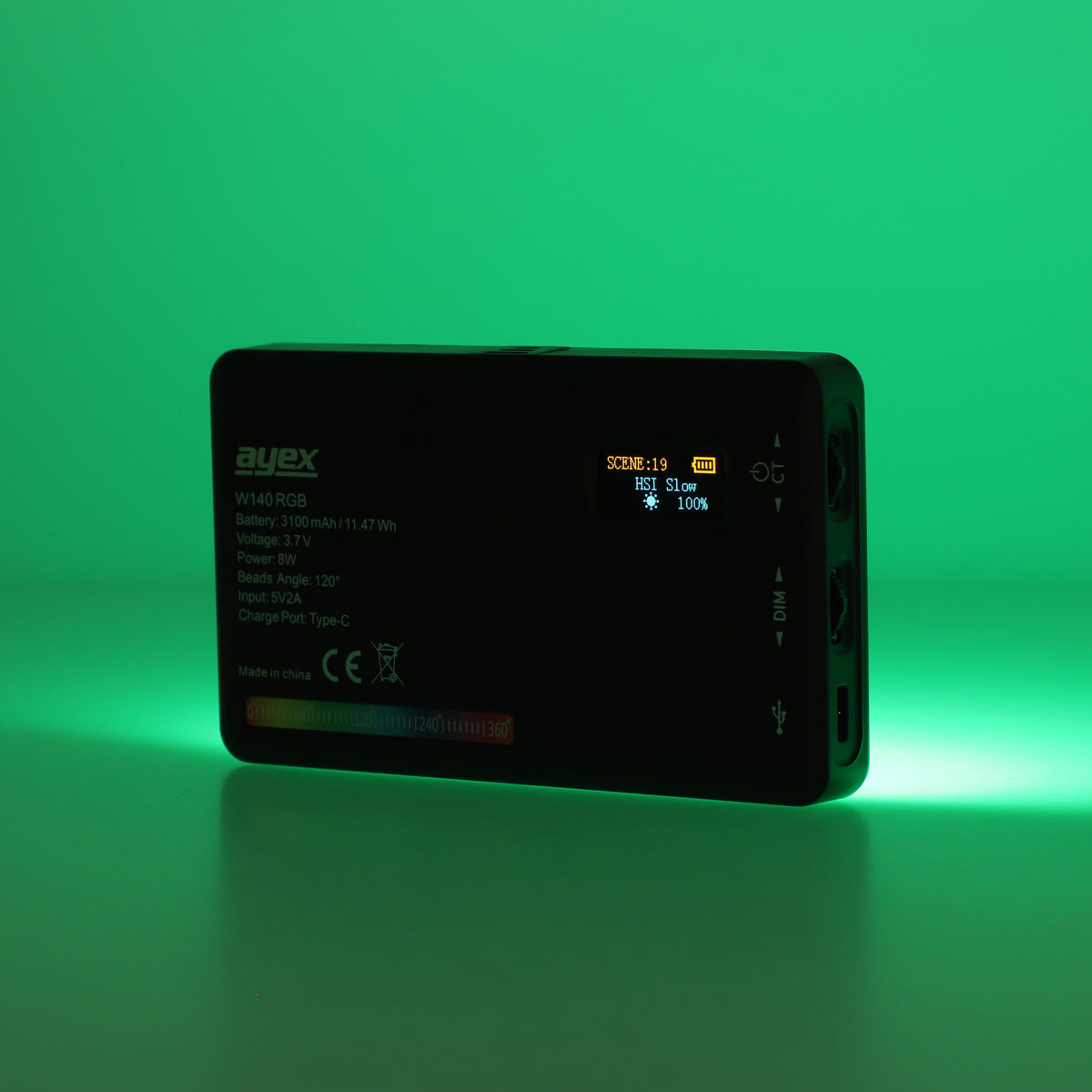 Vielseitige RGB LED Videoleuchte mit 20 Lichteffekten LCD-Display & integriertem Akku