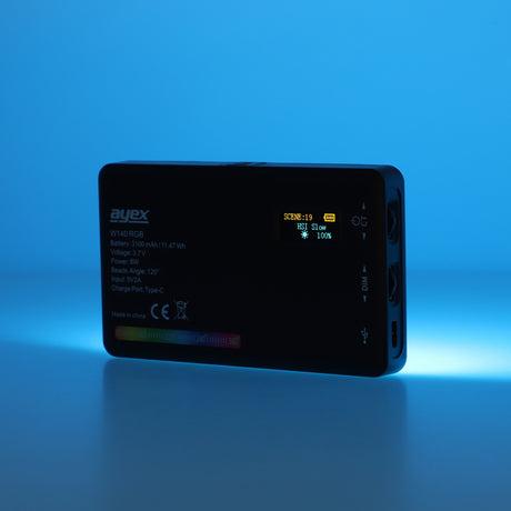 Vielseitige RGB LED Videoleuchte mit 20 Lichteffekten LCD-Display & integriertem Akku